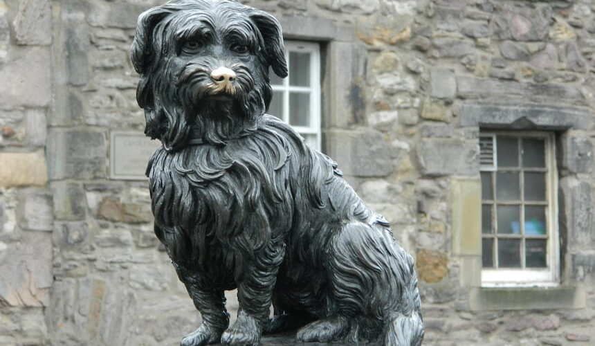 Greyfriars Bobby Statue in Edinburgh