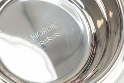 TRIXIE Be Nordic Napf-Set, MDF/Edelstahl, 2 × 0,4 l/ø 14 cm/38 × 18 × 10 cm, weiß