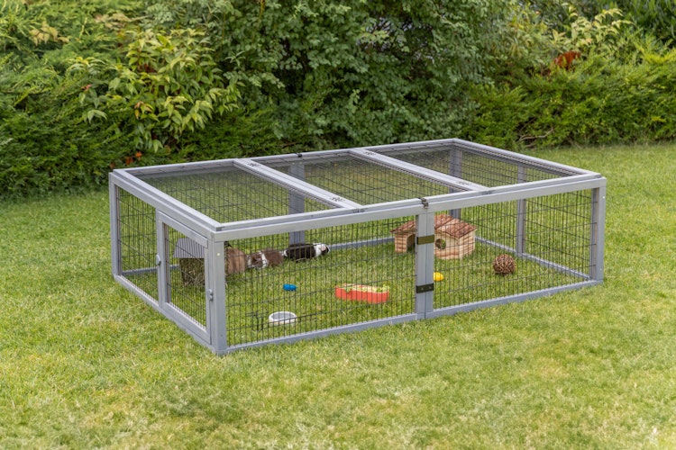 Freilaufgehege mit Abdeckung, Holz, 174 × 48 × 109 cm, grau