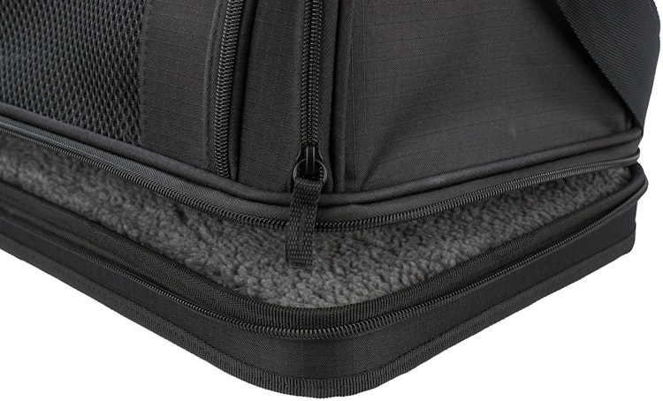 TRIXIE Airline Tasche Gate 28 x 25 x 45 Centimeter schwarz Hundetransport